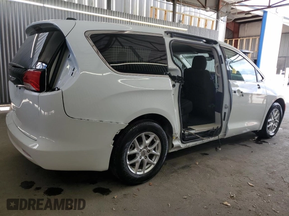 2023 Chrysler Voyager LX z VIN 2C4RC1CG1PR520270, wystawiony jako Copart lot #55014115 z przebiegiem 57 221 mil mil oraz Czysty tytuł • Clean title. Historia ofert i sprzedaży dostępna na DreamBid. Obrazek 3.