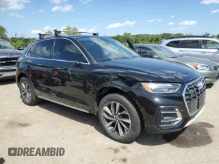 2021 Audi Q5 Premium with VIN WA1AAAFY0M2093580, listed as a Copart auction lot 68907334 with 9,755 mi miles and Salvage Title. Bid and sale history available at carsss.com. Image 4.