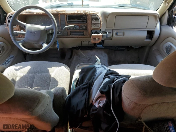 1999 Chevrolet Tahoe with VIN 1GNEC13R2XJ536828, listed as a Copart auction lot 53610465 with 201,276 mi miles and Salvage Title. Bid and sale history available at carsss.com. Image 8.