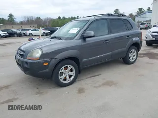 2009 Hyundai Tucson Limited with VIN KM8JN12D39U001608, listed as a IAAI auction lot 42132678 with 182,337 mi miles. Bid and sale history available at carsss.com. Image 2.