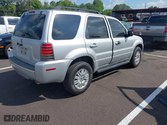 2006 Mercury Mariner Luxury with VIN 4M2YU56106KJ11501, listed as a IAAI auction lot 42634351 with 141,456 mi miles and . Bid and sale history available at DreamBid. Image 4.