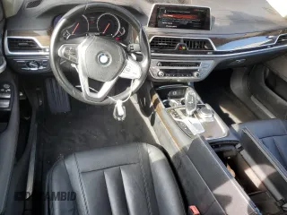 2017 BMW 7 Series 740i with VIN WBA7E2C56HG740168, listed as a Copart auction lot 69678504 with 0 mi miles and Clean Title. Bid and sale history available at carsss.com. Image 8.