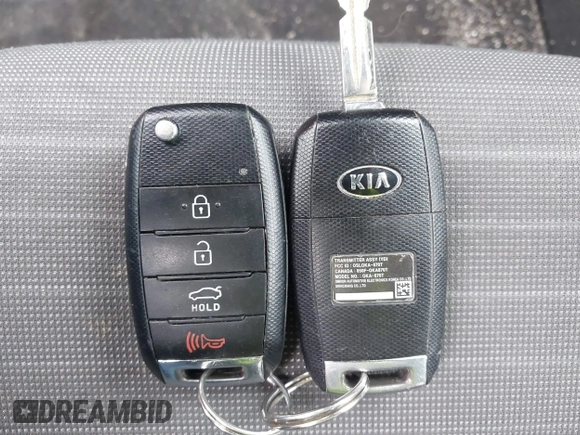 2016 Kia Forte EX z VIN KNAFX4A88G5490716, wystawiony jako IAAI lot #42017118 z przebiegiem 95 681 mil mil oraz . Historia ofert i sprzedaży dostępna na DreamBid. Obrazek 11.