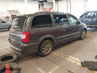 2015 Chrysler Town & Country Touring with VIN 2C4RC1BG0FR706401, listed as a IAAI auction lot 41626603 with 164,903 mi miles. Bid and sale history available at carsss.com. Image 4.