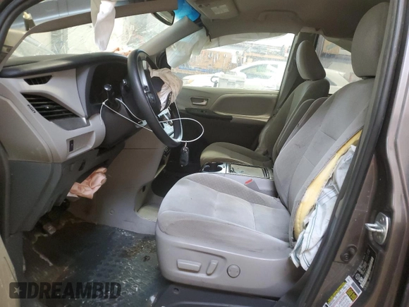 2017 Toyota Sienna LE with VIN 5TDJZ3DC5HS174641, listed as a Copart auction lot 44059275 with 168,044 mi miles and Salvage Title. Bid and sale history available at carsss.com. Image 7.