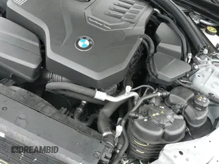 2024 BMW 3 Series 330i xDrive z VIN 3MW89FF01R8E35497, wystawiony jako IAAI lot #42493573 z przebiegiem 11 081 mil mil oraz . Historia ofert i sprzedaży dostępna na DreamBid. Obrazek 20.