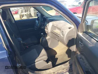 2016 Jeep Patriot Sport z VIN 1C4NJRBB4GD661880, wystawiony jako IAAI lot #42047078 z przebiegiem 88 812 mil mil oraz . Historia ofert i sprzedaży dostępna na DreamBid. Obrazek 5.