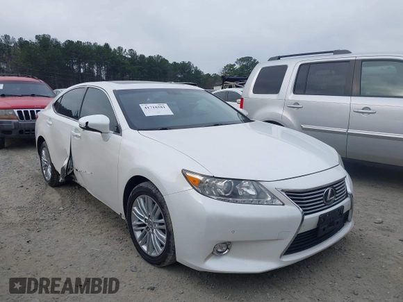 2014 Lexus ES 350 with VIN JTHBK1GG1E2108097, listed as a IAAI auction lot 41718581 with 209,587 mi miles. Bid and sale history available at carsss.com. Image 1.