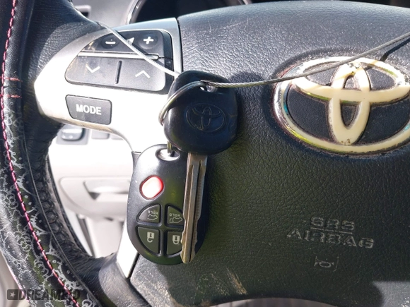 2011 Toyota Highlander with VIN 5TDBK3EH5BS064196, listed as a IAAI auction lot 41643416 with 157,112 mi miles. Bid and sale history available at carsss.com. Image 11.