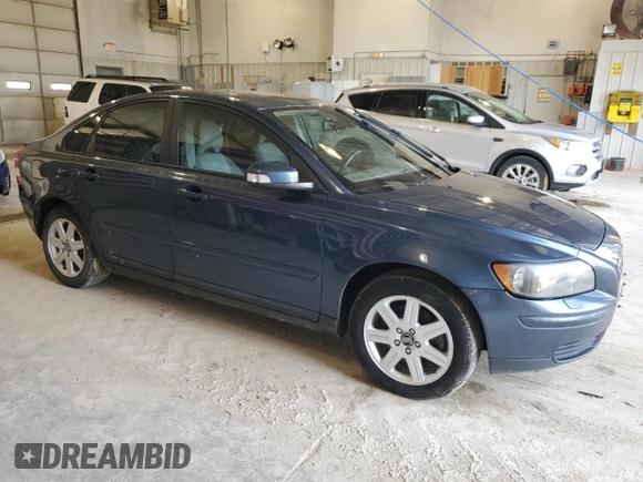 2007 Volvo S40 2.4L z VIN YV1MS382772261363, wystawiony jako Copart lot #60877115 z przebiegiem 214 124 mil mil oraz Czysty tytuł • Clean title. Historia ofert i sprzedaży dostępna na DreamBid. Obrazek 4.