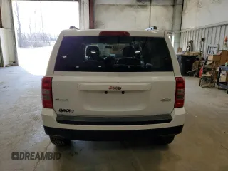 2011 Jeep Patriot Latitude with VIN 1J4NF1GB7BD222512, listed as a Copart auction lot 53211475 with 101,303 mi miles and Clean Title. Bid and sale history available at DreamBid. Image 6.