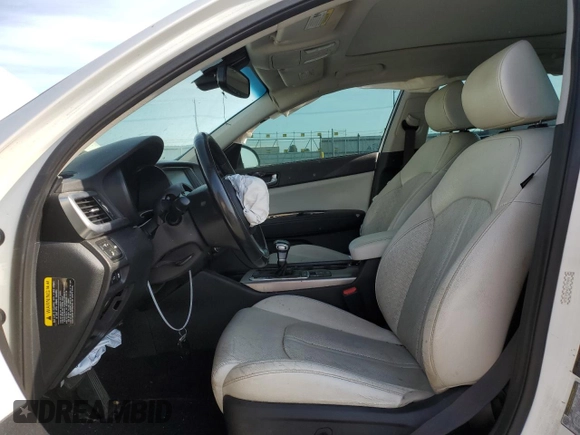 2017 Kia Optima EX z VIN KNAGU4LE9H5013620, wystawiony jako Copart lot #60928515 z przebiegiem 158 263 mil mil oraz Szkoda całkowita • Salvage title. Historia ofert i sprzedaży dostępna na DreamBid. Obrazek 7.