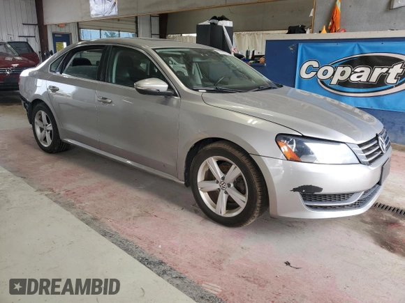 2012 Volkswagen Passat SE z VIN 1VWBP7A36CC002082, wystawiony jako Copart lot #60692375 z przebiegiem 154 980 mil mil oraz Szkoda całkowita • Salvage title. Historia ofert i sprzedaży dostępna na DreamBid. Obrazek 4.