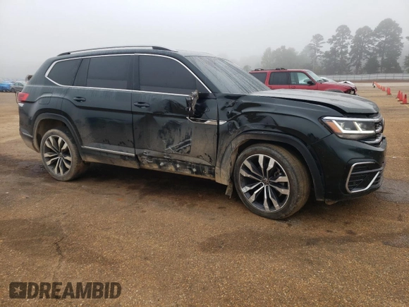 2021 Volkswagen Atlas SEL Premium R-Line with VIN 1V2FR2CA5MC602492, listed as a Copart auction lot 80429244 with 61,384 mi miles and Salvage title. Bid and sale history available at DreamBid. Image 4.