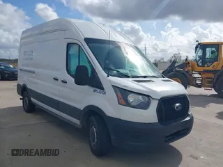 2022 Ford Transit Cargo z VIN 1FTBR1X82NKA82440, wystawiony jako IAAI lot #41095221 z przebiegiem 80 262 mil mil oraz . Historia ofert i sprzedaży dostępna na DreamBid. Obrazek 1.