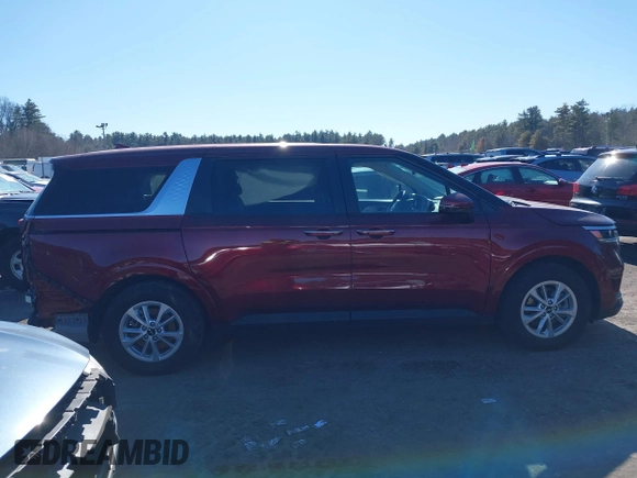2024 Kia Carnival LX with VIN KNDNB4H39R6441013, listed as a IAAI auction lot 41669795 with 6,209 mi miles. Bid and sale history available at carsss.com. Image 14.