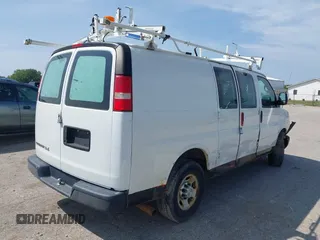 2011 Chevrolet Express Cargo z VIN 1GCWGFBA2B1105523, wystawiony jako IAAI lot #39967800 z przebiegiem 208 682 mil mil oraz . Historia ofert i sprzedaży dostępna na DreamBid. Obrazek 4.