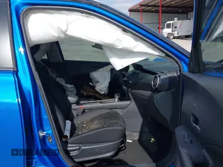 2023 Nissan Kicks SV with VIN 3N1CP5CV5PL502113, listed as a IAAI auction lot 41502927 with Not Provided miles and . Bid and sale history available at DreamBid. Image 5.