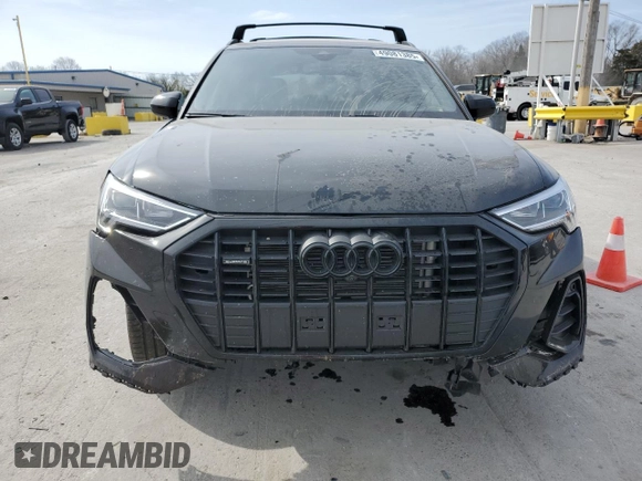 2024 Audi Q3 S line Premium Plus z VIN WA1EEDF30R1151101, wystawiony jako Copart lot #49081385 z przebiegiem 4995 mil mil oraz Tytuł czysty. Historia ofert i sprzedaży dostępna na DreamBid. Obrazek 5.