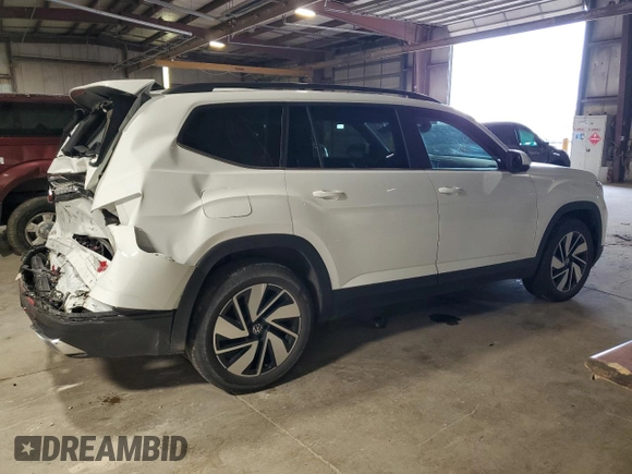2024 Volkswagen Atlas SE with VIN 1V2KR2CA6RC563921, listed as a Copart auction lot 61643005 with 38,257 mi miles and Non repairable. Bid and sale history available at DreamBid. Image 3.