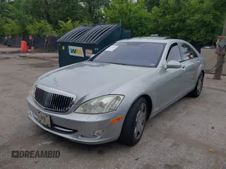2007 Mercedes-Benz S 550 с VIN WDDNG71X37A116065, выставлен на аукционе IAAI как лот 42349553 с пробегом 139 572 миль миль и . История ставок и продаж доступна на DreamBid. Изображение 2.