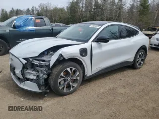 2022 Ford Mustang Mach-E Premium z VIN 3FMTK3SS6NMA44222, wystawiony jako Copart lot #52028005 z przebiegiem 74 349 mil mil oraz Szkoda całkowita • Salvage title. Historia ofert i sprzedaży dostępna na DreamBid. Obrazek 1.