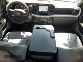 2023 Ford F-350 с VIN 1FT8W3BAXPED51651, выставлен на аукционе Copart как лот 69656364 с пробегом 21 593 миль миль и Списание • Salvage title. История ставок и продаж доступна на DreamBid. Изображение 8.