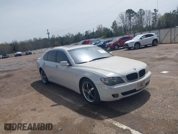 2007 BMW 7 Series 750Li with VIN WBAHN83537DT70773, listed as a IAAI auction lot 41865929 with 194,123 mi miles. Bid and sale history available at carsss.com. Image 1.