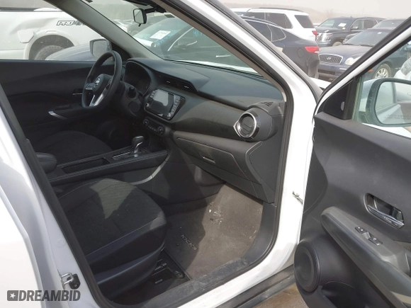 2021 Nissan Kicks SV with VIN 3N1CP5CV6ML480697, listed as a IAAI auction lot 41781662 with 83,015 mi miles. Bid and sale history available at carsss.com. Image 5.