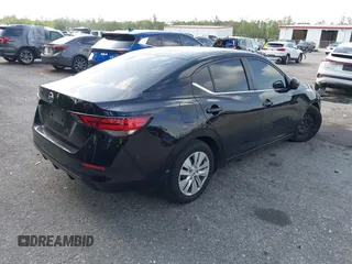 2023 Nissan Sentra S z VIN 3N1AB8BV7PY287992, wystawiony jako IAAI lot #42335056 z przebiegiem 14 482 mil mil oraz . Historia ofert i sprzedaży dostępna na DreamBid. Obrazek 4.