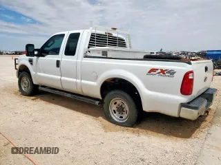 2010 Ford F-250 XL z VIN 1FTSX2B58AEA95811, wystawiony jako Copart lot #57290265 z przebiegiem 251 281 mil mil oraz Tytuł czysty. Historia ofert i sprzedaży dostępna na DreamBid. Obrazek 2.