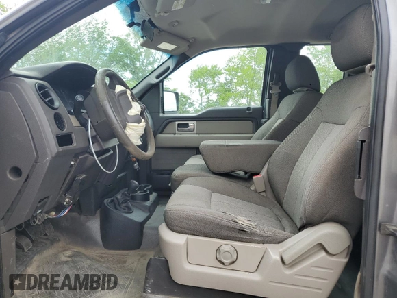2010 Ford F-150 XL z VIN 1FTEX1EWXAFD75705, wystawiony jako Copart lot #56685075 z przebiegiem 203 492 mil mil oraz Szkoda całkowita • Salvage title. Historia ofert i sprzedaży dostępna na DreamBid. Obrazek 7.