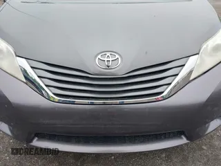 2014 Toyota Sienna XLE with VIN 5TDYK3DC0ES436502, listed as a IAAI auction lot 42180990 with 154,839 mi miles and . Bid and sale history available at DreamBid. Image 22.