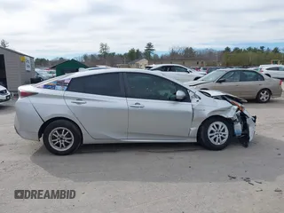 2016 Toyota Prius Two with VIN JTDKBRFUXG3023523, listed as a IAAI auction lot 41757143 with 124,144 mi miles. Bid and sale history available at carsss.com. Image 13.