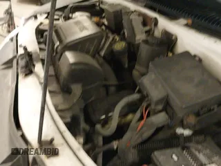 1998 Chevrolet Astro Cargo YF7 Upfitter с VIN 1GBDM19W1WB121821, выставлен на аукционе IAAI как лот 41463704 с пробегом 141 724 миль миль и . История ставок и продаж доступна на DreamBid. Изображение 19.