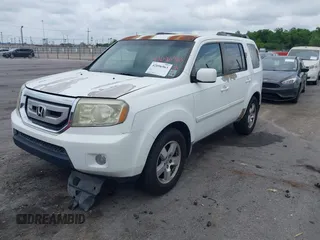 2011 Honda Pilot EX with VIN 5FNYF3H48BB029583, listed as a IAAI auction lot 42096963 with 263,545 mi miles and . Bid and sale history available at carsss.com. Image 2.