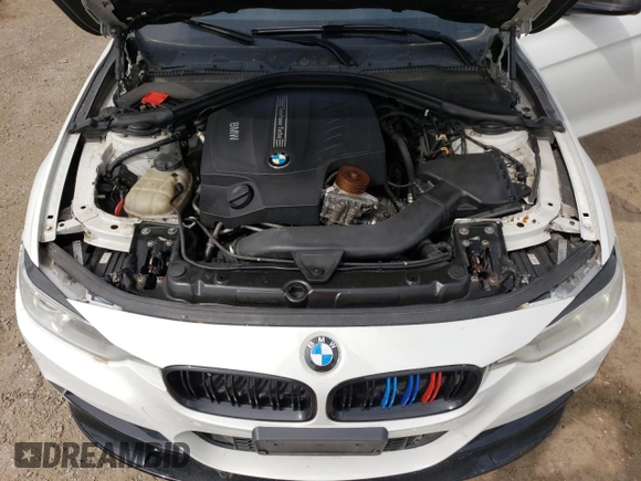 2013 BMW 3 Series 335i xDrive z VIN WBA3B9C53DF585613, wystawiony jako Copart lot #56634425 z przebiegiem 131 604 mil mil oraz Czysty tytuł • Clean title. Historia ofert i sprzedaży dostępna na DreamBid. Obrazek 11.