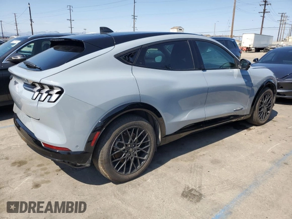 2024 Ford Mustang Mach-E Premium с VIN 3FMTK3SU3RMA33010, выставлен на аукционе Copart как лот 65359905 с пробегом 6 130 миль миль и Списание • Salvage title. История ставок и продаж доступна на DreamBid. Изображение 3.