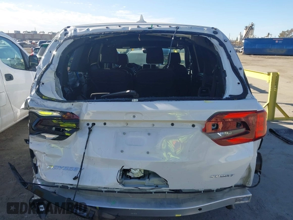 2024 Honda Odyssey Sport with VIN 5FNRL6H70RB061575, listed as a IAAI auction lot 41684598 with 8,187 mi miles and . Bid and sale history available at DreamBid. Image 17.