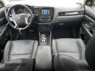 2018 Mitsubishi Outlander SEL with VIN JA4J24A53JZ030875, listed as a Copart auction lot 56703215 with 67,722 mi miles and Clean title. Bid and sale history available at DreamBid. Image 8.