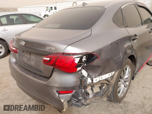 2015 Infiniti M35h Hybrid with VIN JN1EY1AP2FM510029, listed as a IAAI auction lot 41795913 with 152,475 mi miles. Bid and sale history available at carsss.com. Image 6.