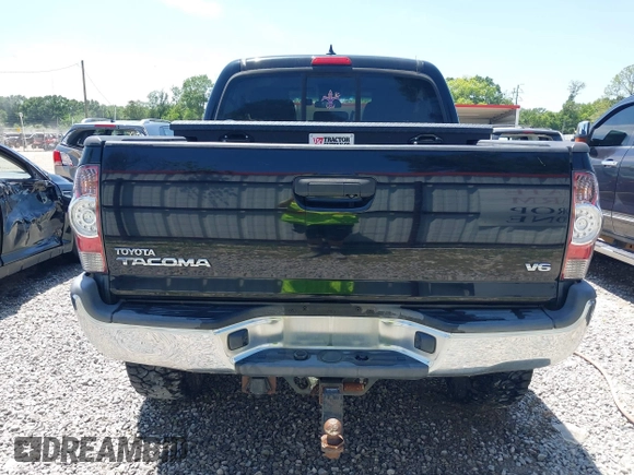 2015 Toyota Tacoma with VIN 5TFLU4EN9FX143428, listed as a IAAI auction lot 42173370 with 200,447 mi miles and . Bid and sale history available at DreamBid. Image 16.
