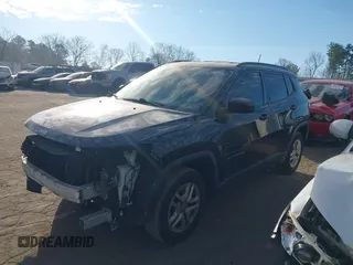 2018 Jeep Compass Sport with VIN 3C4NJCAB8JT136983, listed as a IAAI auction lot 41669070 with 131,983 mi miles. Bid and sale history available at carsss.com. Image 2.