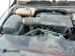 2019 Ram 1500 Big Horn z VIN 1C6RRFFG8KN674382, wystawiony jako Copart lot #68211655 z przebiegiem 93 990 mil mil oraz Szkoda całkowita • Salvage title. Historia ofert i sprzedaży dostępna na DreamBid. Obrazek 13.