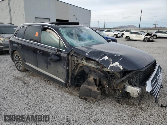 2017 Audi Q7 Premium Plus with VIN WA1LAAF76HD016853, listed as a Copart auction lot 87131584 with 0 mi miles and Salvage Title. Bid and sale history available at carsss.com. Image 4.