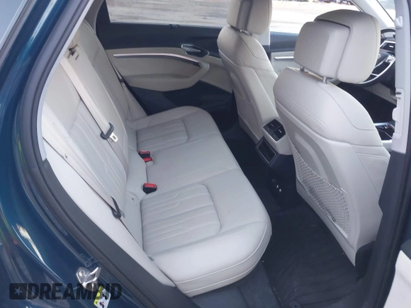 2019 Audi e-tron Prestige with VIN WA1VABGE0KB011579, listed as a IAAI auction lot 41027812 with 41,549 mi miles and . Bid and sale history available at DreamBid. Image 8.