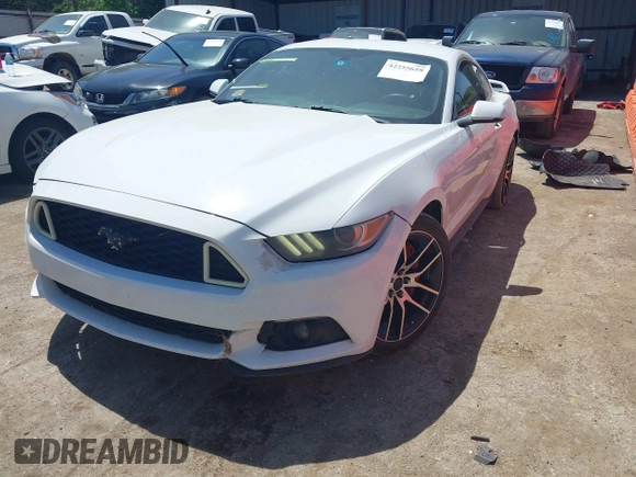 2016 Ford Mustang EcoBoost z VIN 1FA6P8TH6G5336387, wystawiony jako IAAI lot #42255659 z przebiegiem 148 715 mil mil oraz . Historia ofert i sprzedaży dostępna na DreamBid. Obrazek 22.
