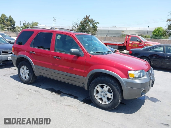 2006 Ford Escape XLT z VIN 1FMYU93126KC43561, wystawiony jako IAAI lot #42527725 z przebiegiem 141 174 mil mil oraz . Historia ofert i sprzedaży dostępna na DreamBid. Obrazek 1.