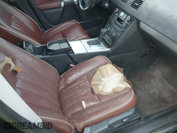 2014 Volvo XC90 with VIN YV4952CY3E1685910, listed as a IAAI auction lot 41195149 with 161,674 mi miles. Bid and sale history available at carsss.com. Image 6.