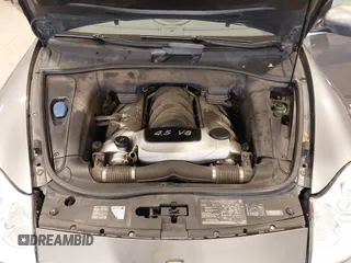 2004 Porsche Cayenne S with VIN WP1AB29P54LA69098, listed as a IAAI auction lot 41619941 with 236,820 mi miles. Bid and sale history available at carsss.com. Image 10.
